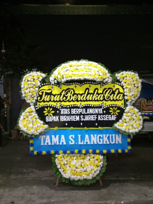 Papan Bunga Duka di Ponjong